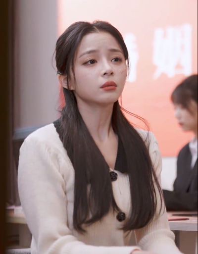 短剧《闪婚豪门娇妻马甲藏不住（81集全）》夸克网盘资源免费观看